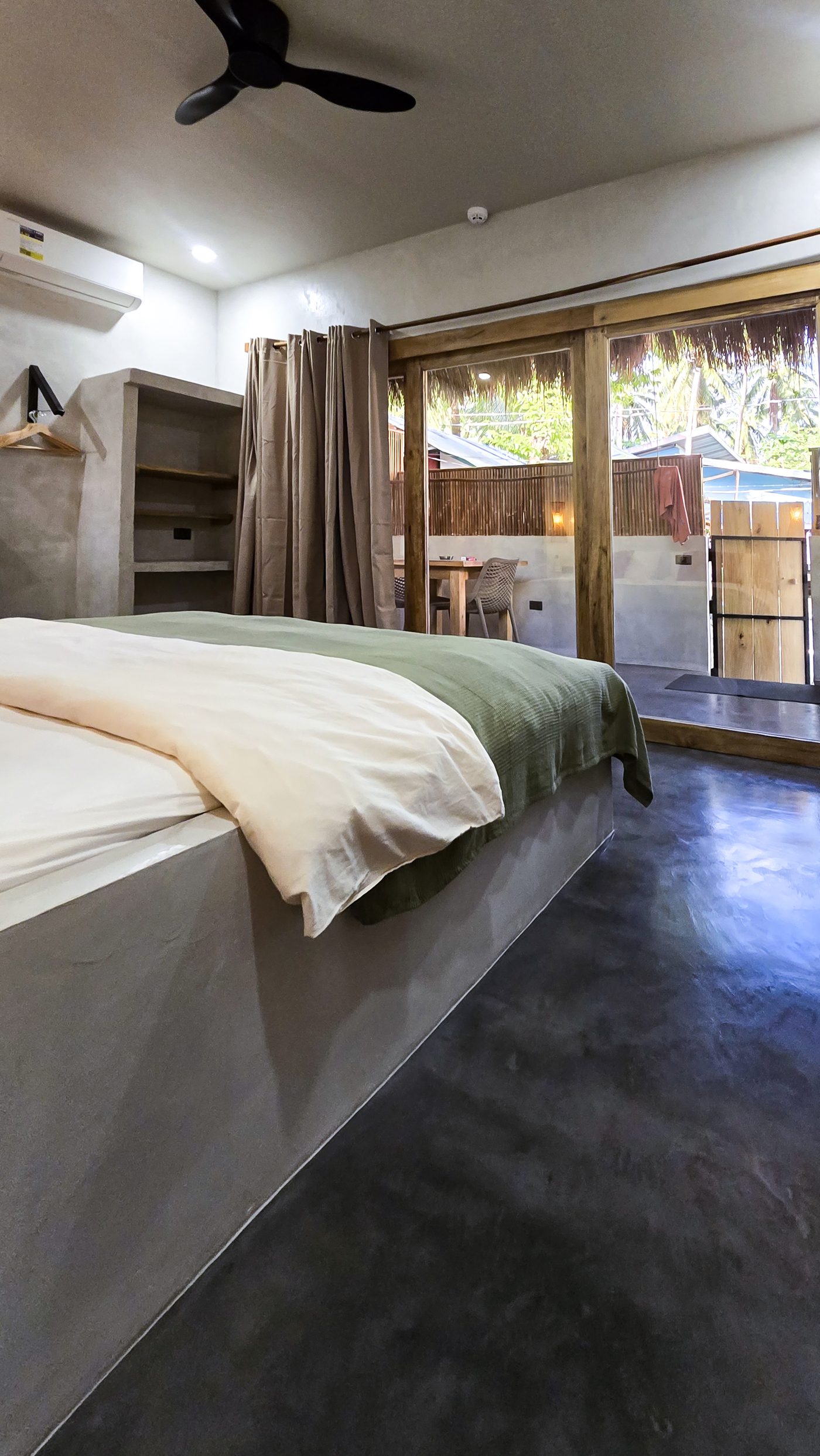 Lagalag Stays studio bedroom
